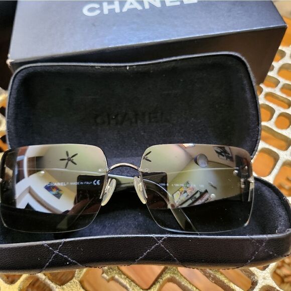 Authentic Chanel Sunglasses with Swarovski Crystal CC Logo Accent - Picture 9 of 12